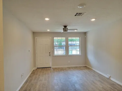 7886 Locksley Road