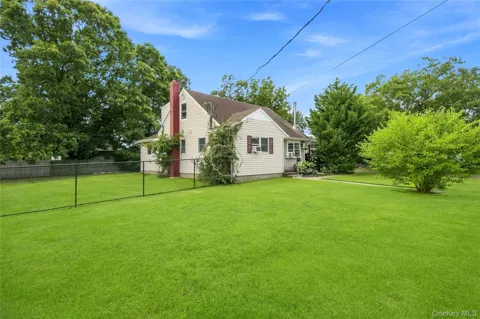 2 Seminole Drive