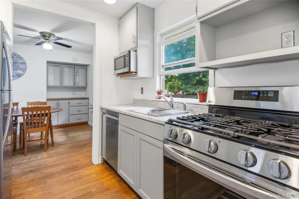 2 Seminole Drive Bay Shore, NY 11706
