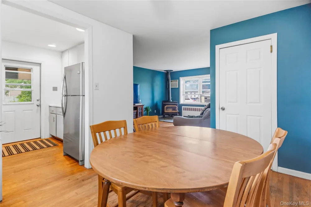 2 Seminole Drive Bay Shore, NY 11706