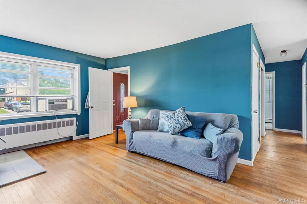2 Seminole Drive Bay Shore, NY 11706