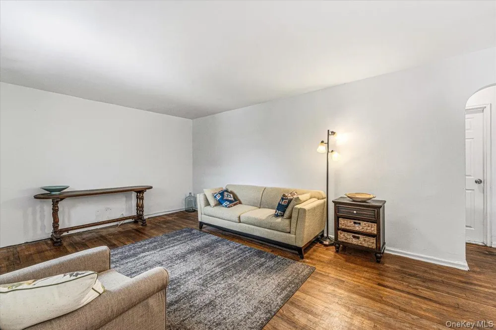 220-15 75th Avenue #86A2 Oakland Gardens, NY 11364