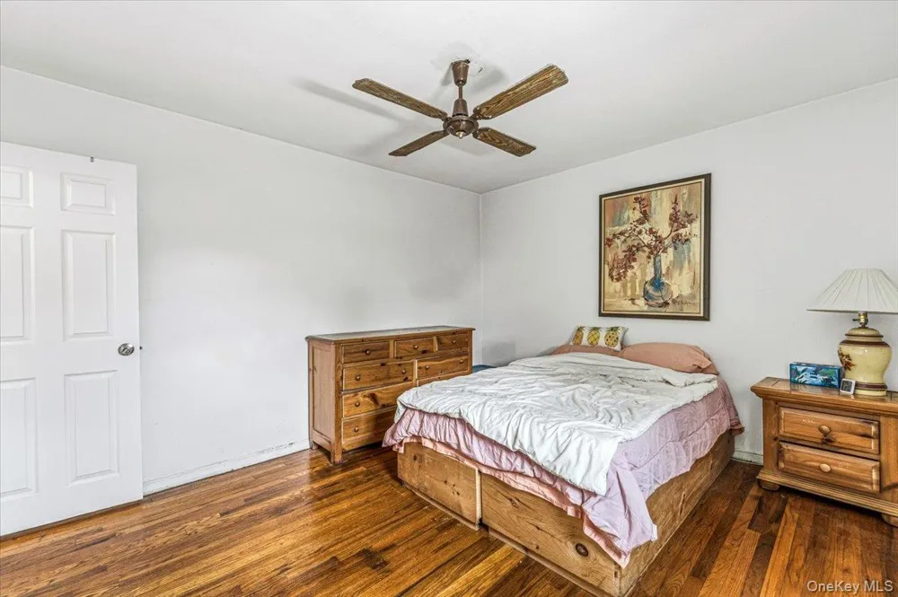 220-15 75th Avenue #86A2 Oakland Gardens, NY 11364
