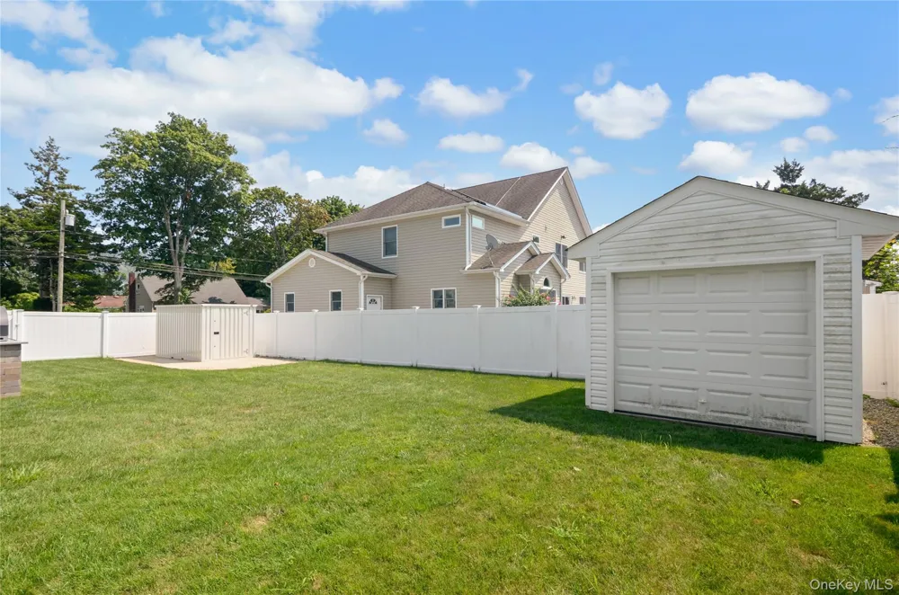 78 Osceola Avenue Deer Park, NY 11729