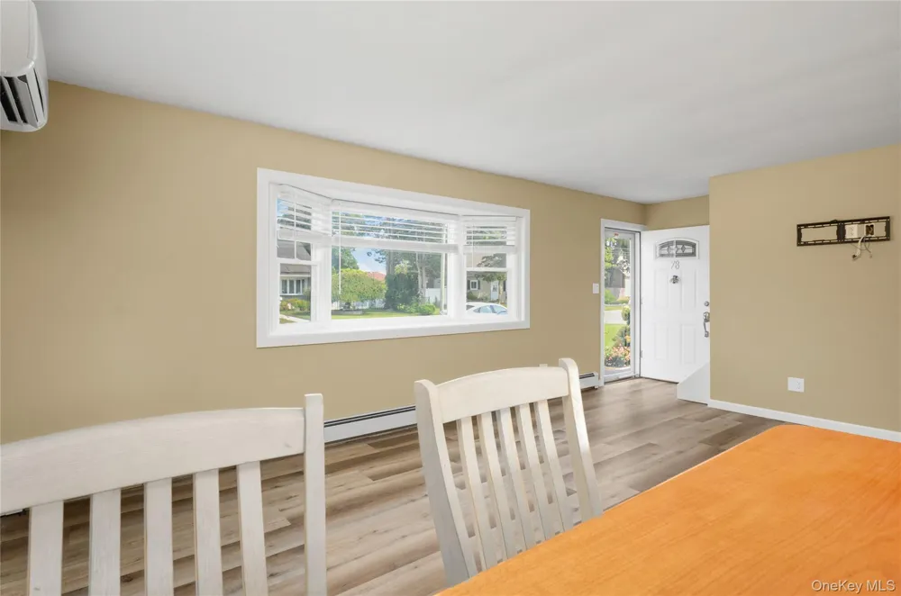78 Osceola Avenue Deer Park, NY 11729