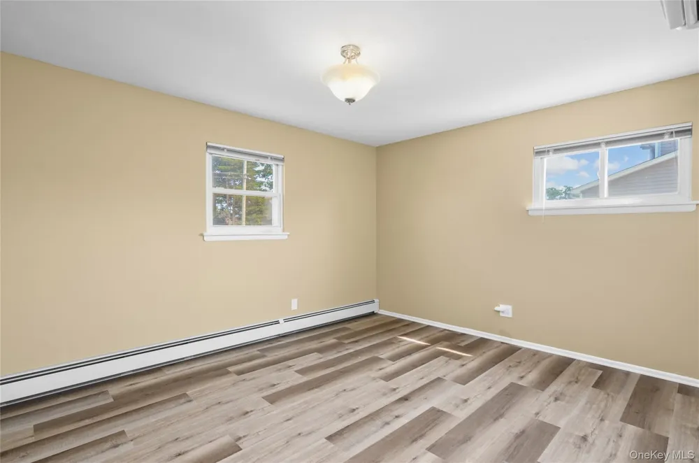 78 Osceola Avenue Deer Park, NY 11729