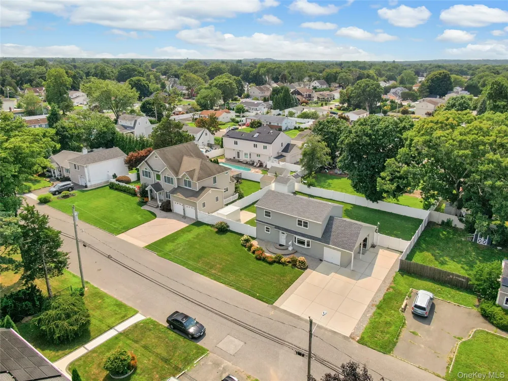 78 Osceola Avenue Deer Park, NY 11729