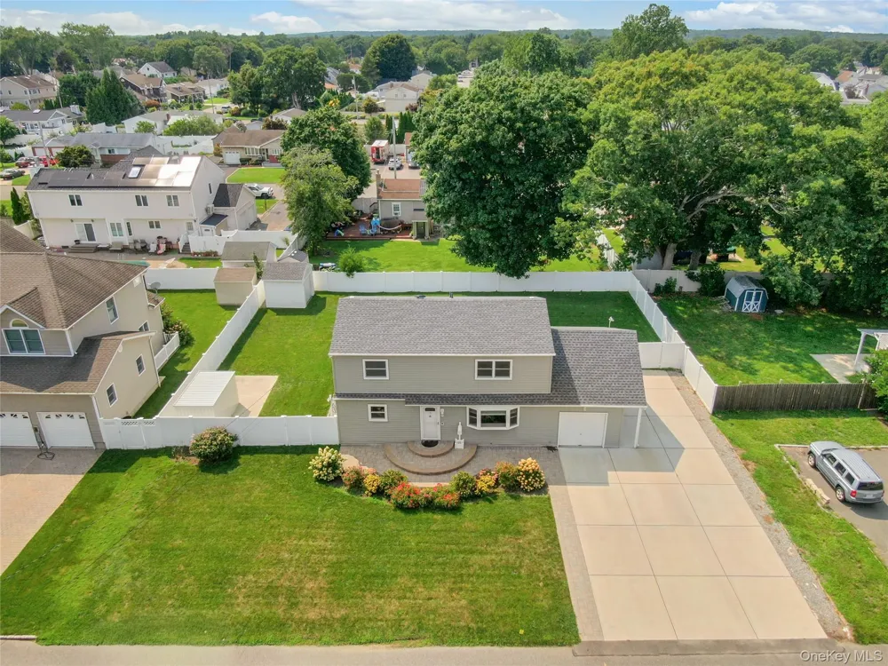 78 Osceola Avenue Deer Park, NY 11729