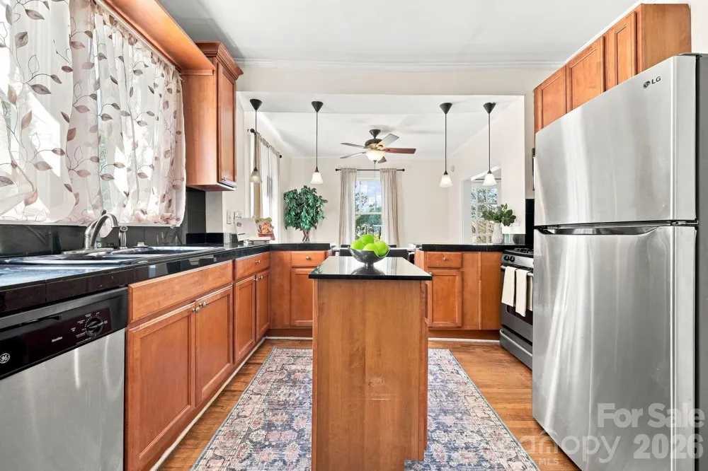 45 Woodvale Avenue Asheville, NC 28804