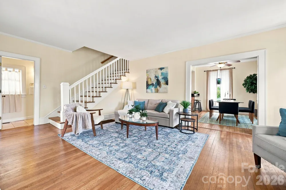 45 Woodvale Avenue Asheville, NC 28804