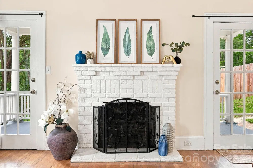 45 Woodvale Avenue Asheville, NC 28804
