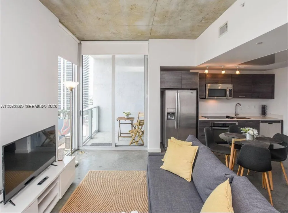 151 SE 1st St #2104 Miami, FL 33131