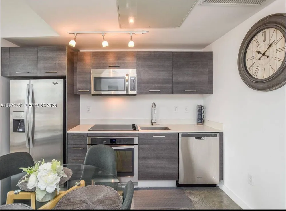 151 SE 1st St #2104 Miami, FL 33131