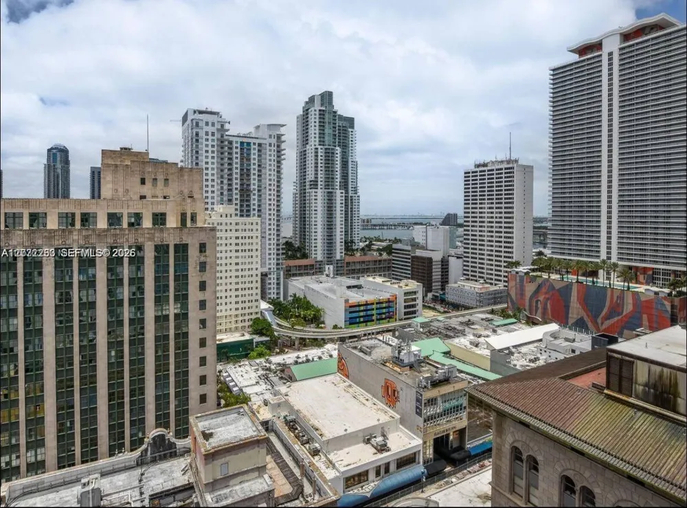 151 SE 1st St #2104 Miami, FL 33131