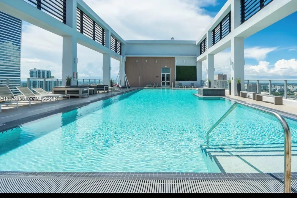 151 SE 1st St #2104 Miami, FL 33131