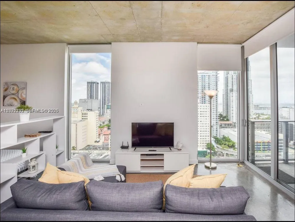 151 SE 1st St #2104 Miami, FL 33131