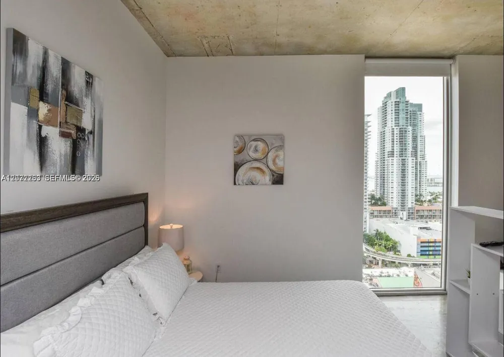 151 SE 1st St #2104 Miami, FL 33131