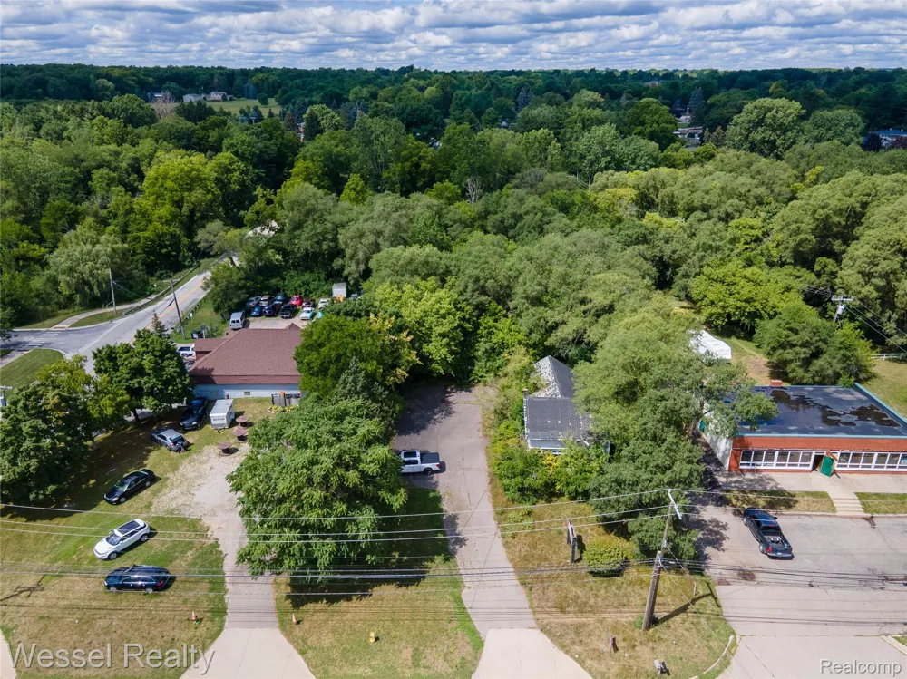 67091 VAN DYKE ROAD Washington Township, MI 48095