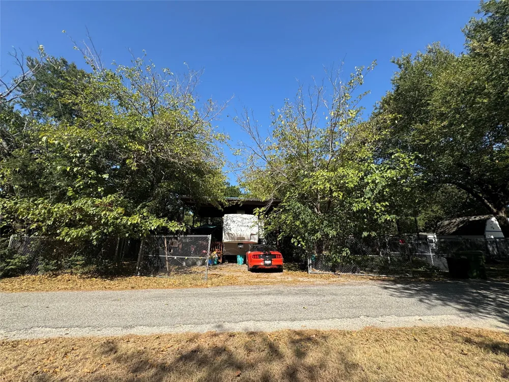 3808 Turquoise Trail Granbury, TX 76048