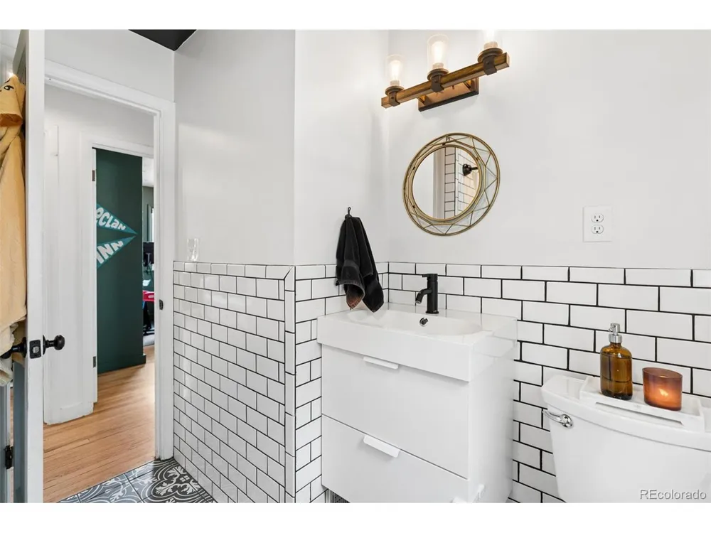 1361 S Glencoe Street Denver, CO 80222