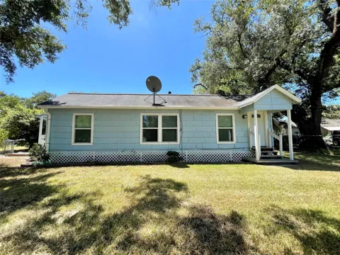 6227 S F Austin