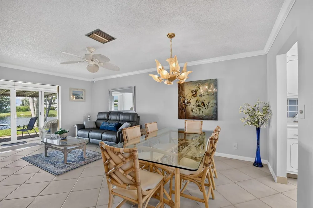 701 SW LAKE COURT #109 Boynton Beach, FL 33426