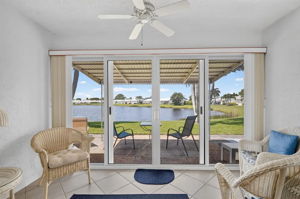 701 SW LAKE COURT #109 Boynton Beach, FL 33426