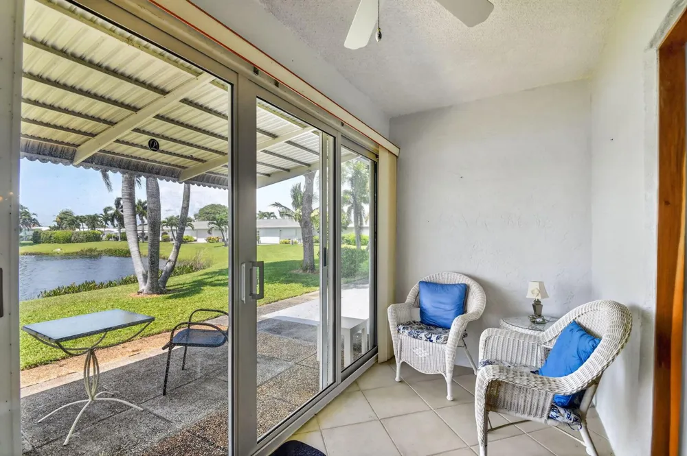 701 SW LAKE COURT #109 Boynton Beach, FL 33426
