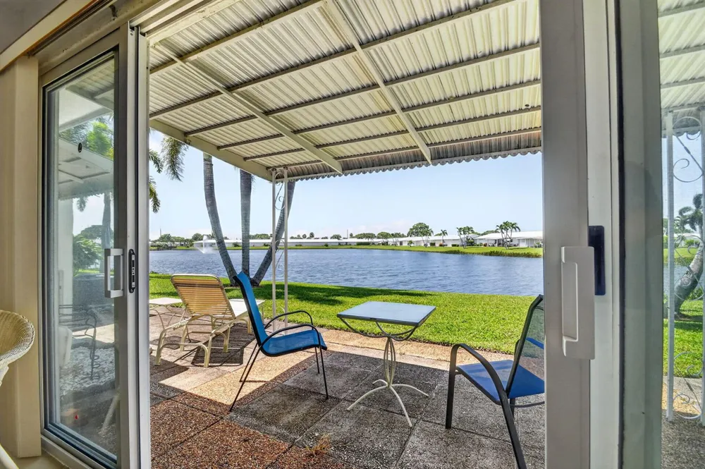 701 SW LAKE COURT #109 Boynton Beach, FL 33426