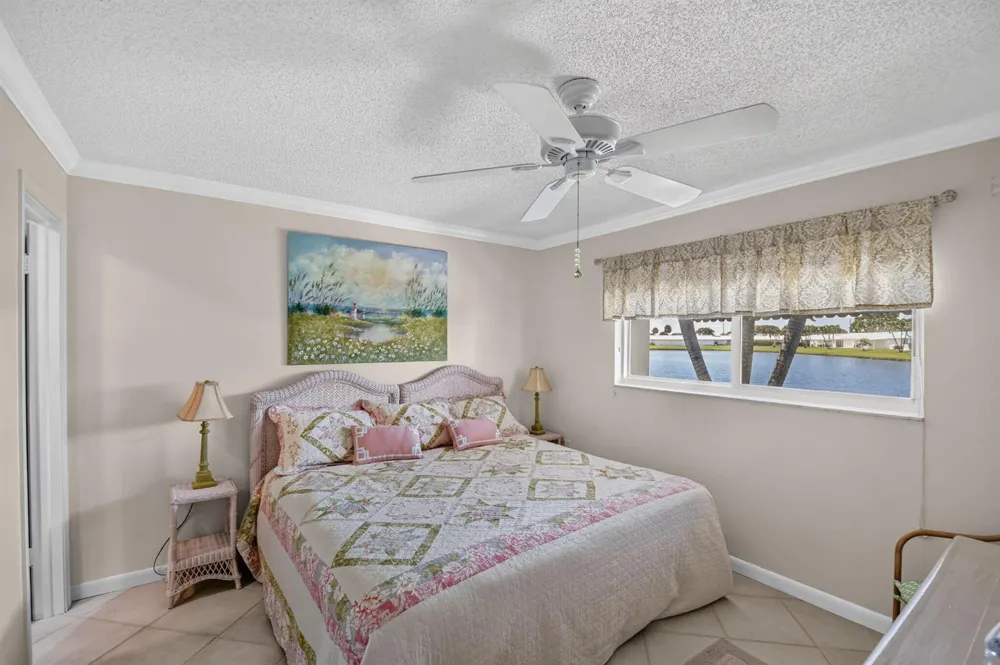 701 SW LAKE COURT #109 Boynton Beach, FL 33426