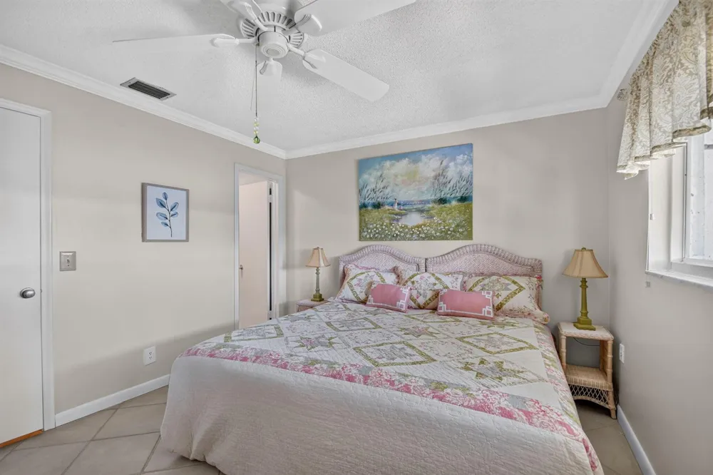 701 SW LAKE COURT #109 Boynton Beach, FL 33426