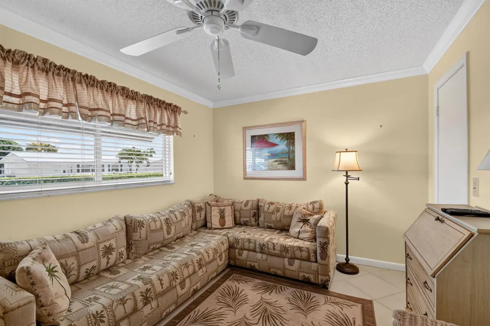 701 SW LAKE COURT #109 Boynton Beach, FL 33426