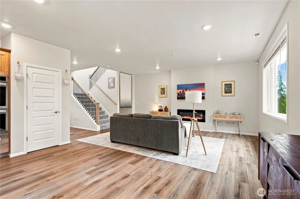 13429 58th Place W Edmonds, WA 98026
