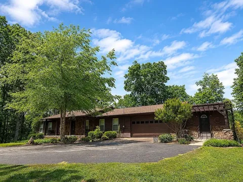 120 Smith Rd