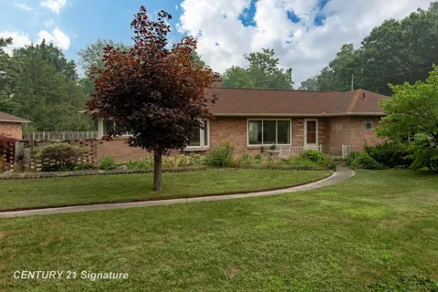103 Lincoln Drive