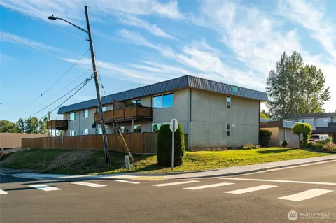 5807 Hendrickson Avenue #101