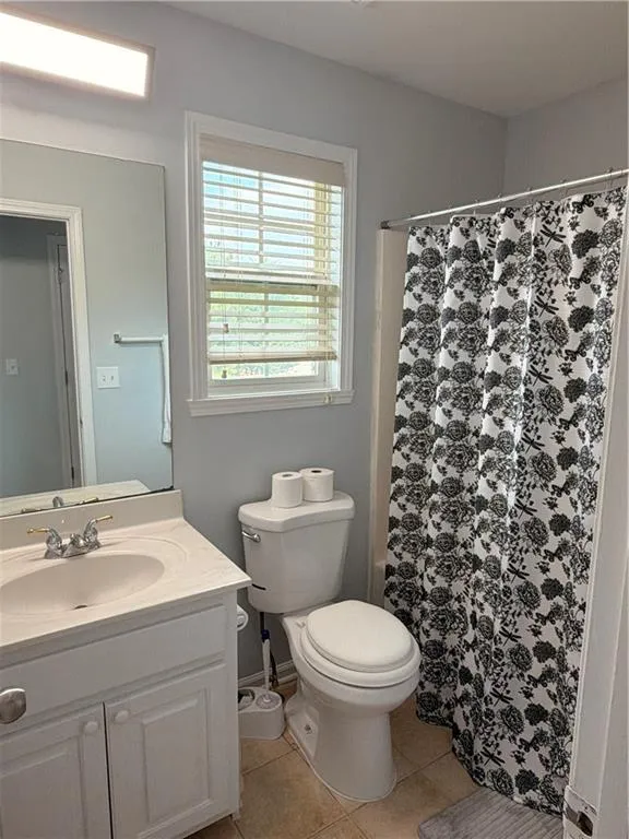 3390 Rozena Way Loganville, GA 30052
