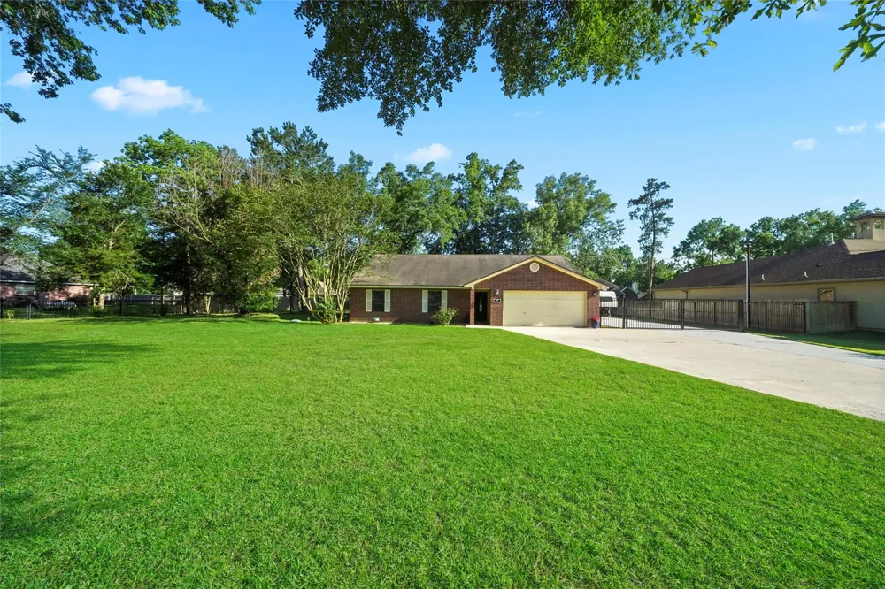 7415 Revelwood Drive Magnolia, TX 77354