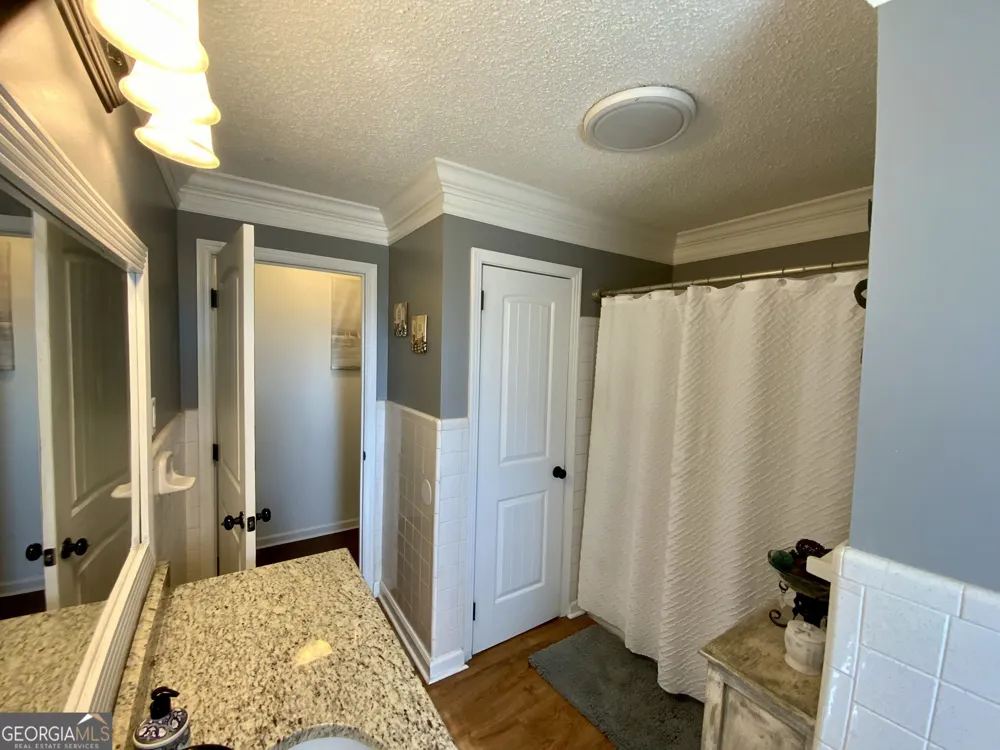 6 Terry ST Rossville, GA 30741