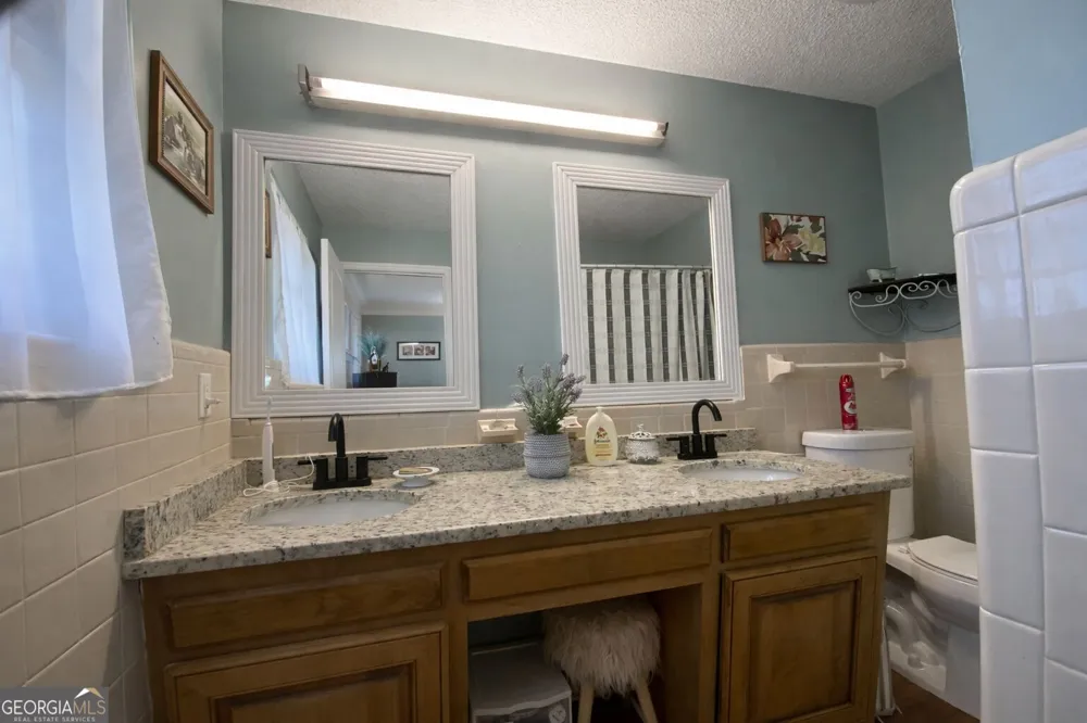 6 Terry ST Rossville, GA 30741