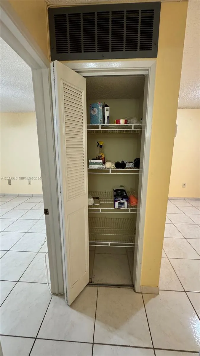 160 NE 203rd Ter #E20 Miami Gardens, FL 33179