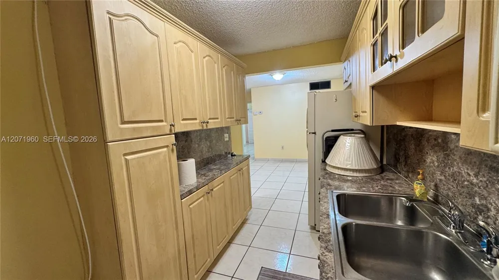 160 NE 203rd Ter #E20 Miami Gardens, FL 33179