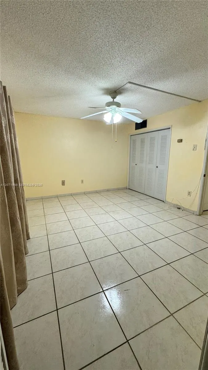 160 NE 203rd Ter #E20 Miami Gardens, FL 33179