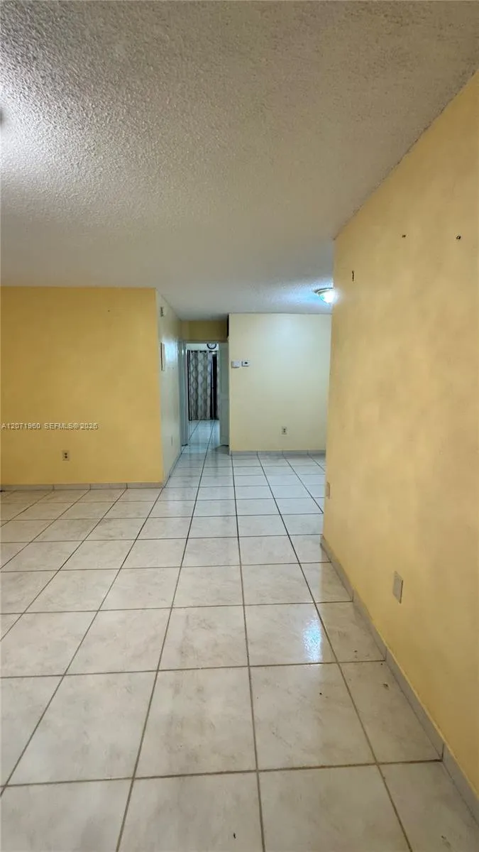 160 NE 203rd Ter #E20 Miami Gardens, FL 33179