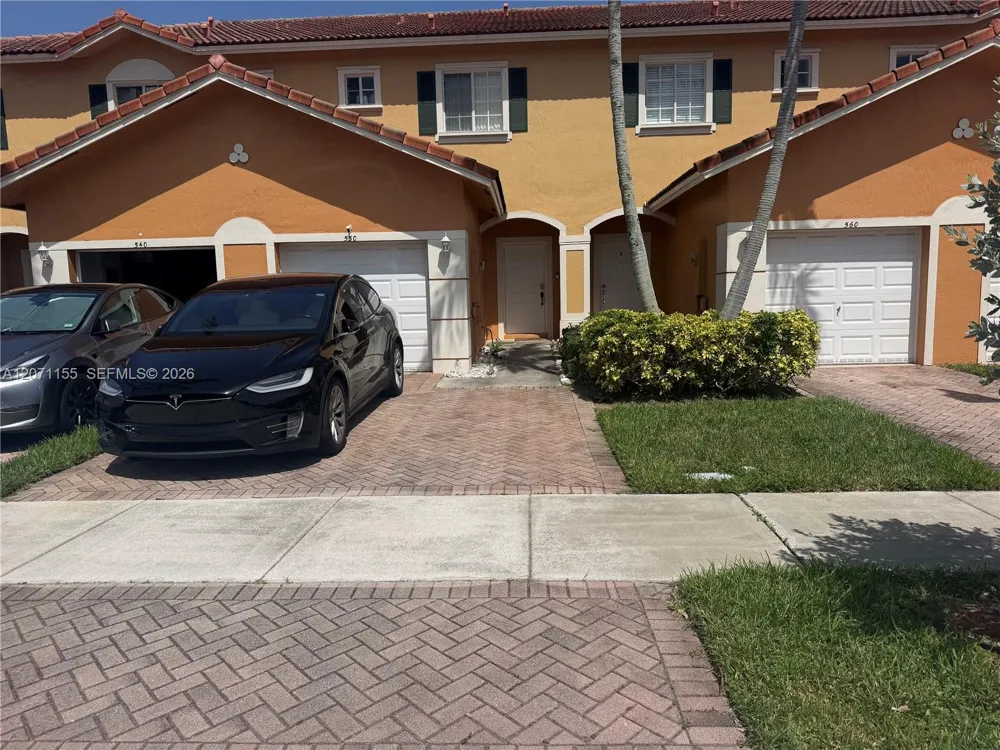 550 Saint Tropez Ln Margate, FL 33068