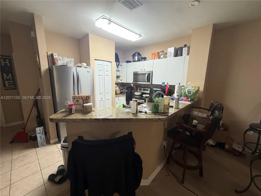 550 Saint Tropez Ln Margate, FL 33068