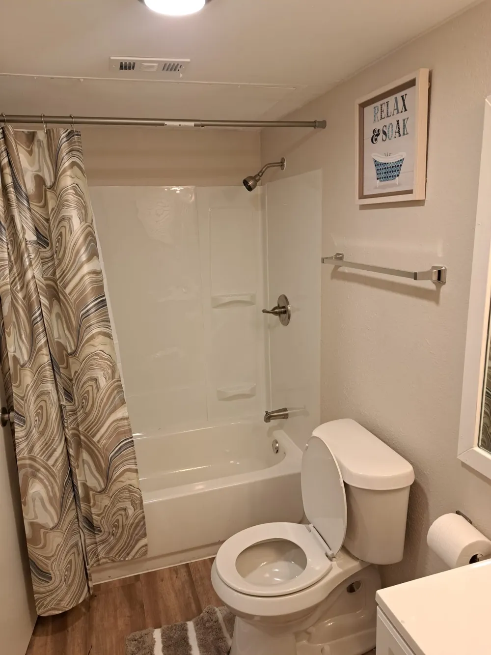 1702 Crest Point Drive Arlington, TX 76012