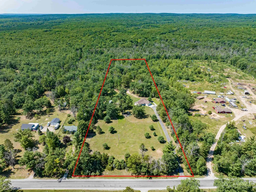 4809 E County Line Road Goodar Township, MI 48761