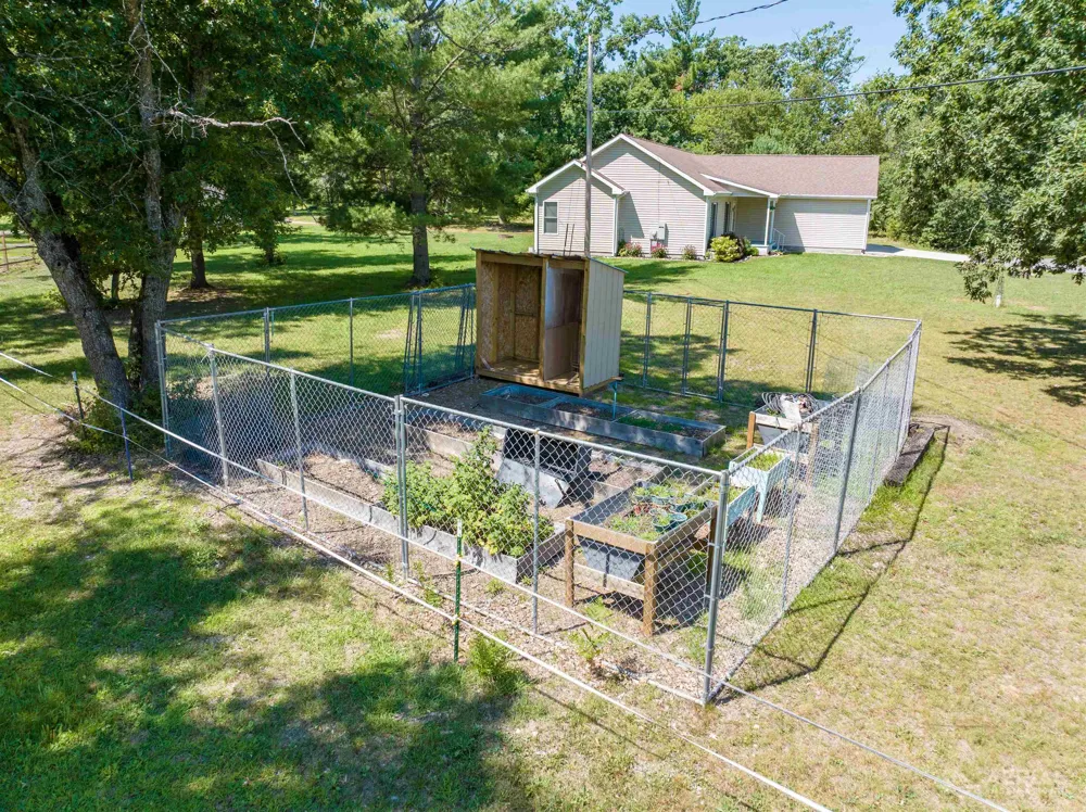 4809 E County Line Road Goodar Township, MI 48761