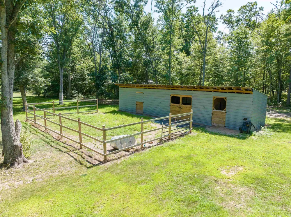 4809 E County Line Road Goodar Township, MI 48761